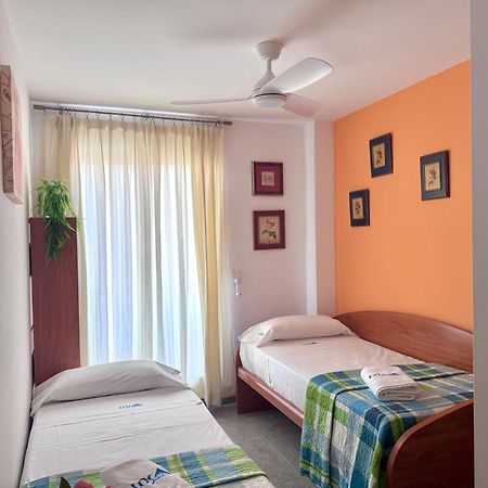 Rosaleda Locdenia Appartement Buitenkant foto